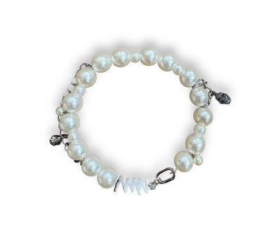 CHUNKY VINTAGE PEARL NECKLACE